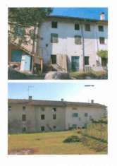 Foto Casa in linea da ristrutturare
