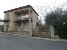 Foto Casa Indipendente - Sant'Omero . Rif.: 02