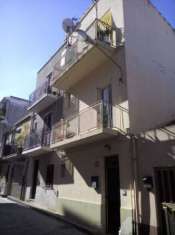 Foto casa indipendente a tre livelli