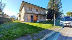 Foto Casa indipendente con ampi spazi e giardino a Bagnacavallo