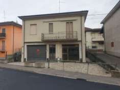 Foto CASA INDIPENDENTE CON AMPIO NEGOZIO/MAGAZZINO ED ABITAZIONE