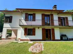 Foto CASA INDIPENDENTE CON CORTE E TERRENO AGRICOLO
