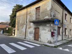 Foto Casa Indipendente con giardino e area edificabile Cadeo PC