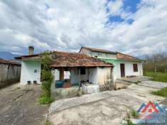 Foto Casa indipendente con terreno in vendita a Sora Via Tofaro
