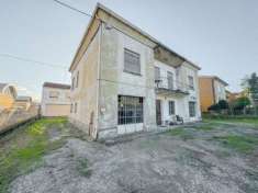 Foto CASA INDIPENDENTE DA RISTRUTTURARE RICAVABILI 4 APPART.
