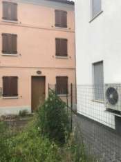 Foto Casa indipendente di 110 m con 4 locali in vendita a Novi di Modena