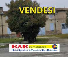 Foto Casa indipendente di 110 m con pi di 5 locali in vendita a Cento