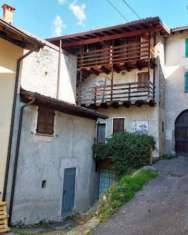 Foto Casa indipendente di 142 m con 4 locali in vendita a Idro