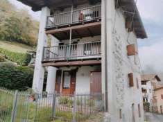 Foto Casa indipendente di 150 m con 4 locali in vendita a Biella