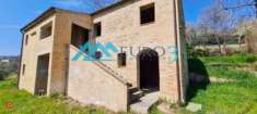 Foto Casa indipendente di 150mq in montalto a Montalto delle Marche