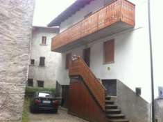 Foto Casa indipendente di 152 m con pi di 5 locali e box auto in vendita a Colere