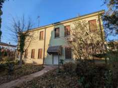 Foto Casa indipendente di 170 m con 5 locali in vendita a Rovigo