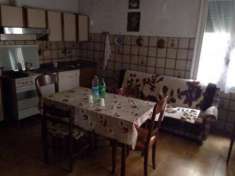 Foto Casa indipendente di 180 m con 5 locali e box auto in vendita a Soliera