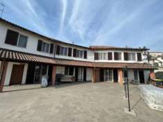 Foto Casa indipendente di 280 m con pi di 5 locali e box auto doppio in vendita a Pietra Marazzi