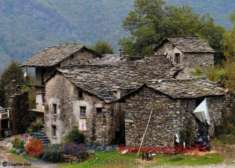 Foto Casa indipendente di 60 m con 4 locali in vendita a Torino