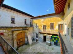 Foto Casa indipendente di 658 m con pi di 5 locali in vendita a Treviglio