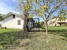 Foto CASA INDIPENDENTE di 9 vani e di 300 mq (ALTOPASCIO) rif. 3404