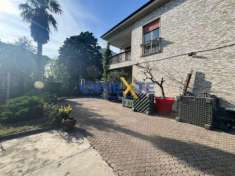 Foto CASA INDIPENDENTE IDEALE PER DUE FAMIGLIE