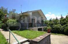 Foto Casa Indipendente in Vendita, 250 mq (Netro)