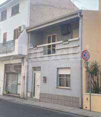 Foto Casa Indipendente in Vendita, 3 Locali, 160 mq (Oristano)