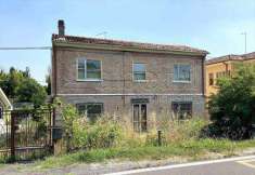 Foto Casa Indipendente in Vendita, pi di 6 Locali, 160 mq (Ferrara)