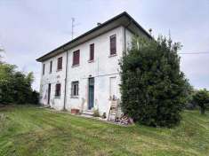 Foto Casa Indipendente in Vendita, pi di 6 Locali, 190 mq (Zerbolò)