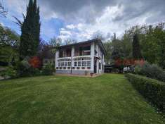 Foto Casa Indipendente in Vendita, pi di 6 Locali, 236 mq (Arezzo)