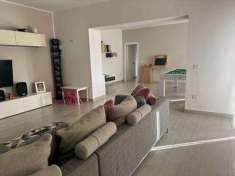 Foto Casa Indipendente in Vendita, pi di 6 Locali, 240 mq (Capua)