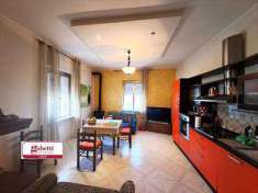 Foto Casa Indipendente in Vendita, pi di 6 Locali, 250 mq (Manoppell