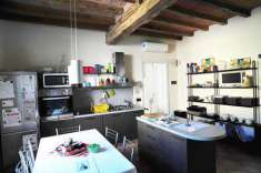 Foto Casa Indipendente in Vendita, pi di 6 Locali, 257 mq (Piacenza)