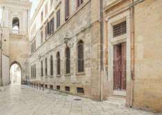 Foto Casa Indipendente in Vendita, pi di 6 Locali, 370 mq (Brindisi)