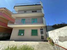 Foto Casa Indipendente in Vendita, pi di 6 Locali, 370 mq (Terme Vig