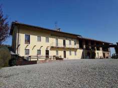 Foto CASA INDIPENDENTE in Vendita, pi di 6 Locali, 400 mq, LAURIANO