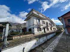 Foto Casa Indipendente in Vendita, pi� di 6 Locali, 464 mq (Gioia San