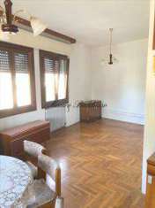 Foto CASA INDIPENDENTE in Vendita, pi di 6 Locali, 570 mq, ARCADE