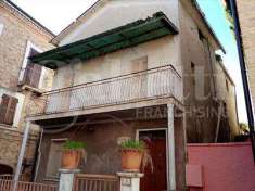 Foto Casa Indipendente in Vendita, pi di 6 Locali, 90 mq (Corropoli)