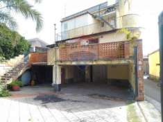 Foto Casa indipendente in vendita a Acireale - 10 locali 250mq