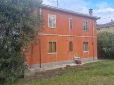 Foto Casa indipendente in vendita a Agazzano - 8 locali 340mq