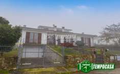 Foto Casa indipendente in vendita a Agazzano