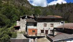 Foto Casa indipendente in vendita a Antey Saint Andre'