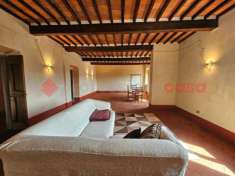 Foto Casa indipendente in vendita a Arezzo - 7 locali 344mq