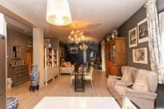 Foto Casa indipendente in vendita a Arluno - 10 locali 360mq