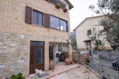 Foto Casa indipendente in vendita a Assisi - 6 locali 229mq