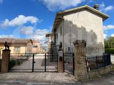 Foto Casa indipendente in vendita a Assisi