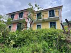 Foto Casa indipendente in vendita a Avegno
