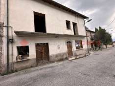Foto Casa indipendente in vendita a Avezzano