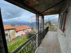 Foto Casa indipendente in vendita a Bagni Di Lucca