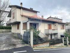 Foto Casa indipendente in vendita a Barberino Di Mugello