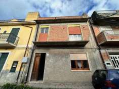 Foto Casa indipendente in vendita a Barcellona Pozzo Di Gotto - 10 locali 220mq