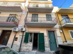 Foto Casa indipendente in vendita a Barcellona Pozzo Di Gotto - 8 locali 240mq